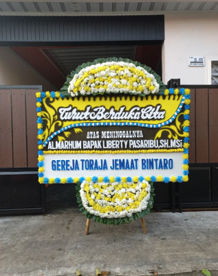 Papan Bunga Duka di Jempang
