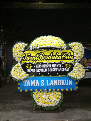 Papan Bunga Duka di Jempang