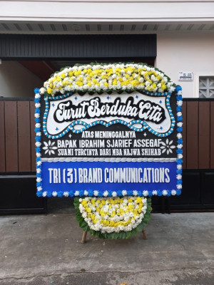 Papan Bunga Duka di Jempang